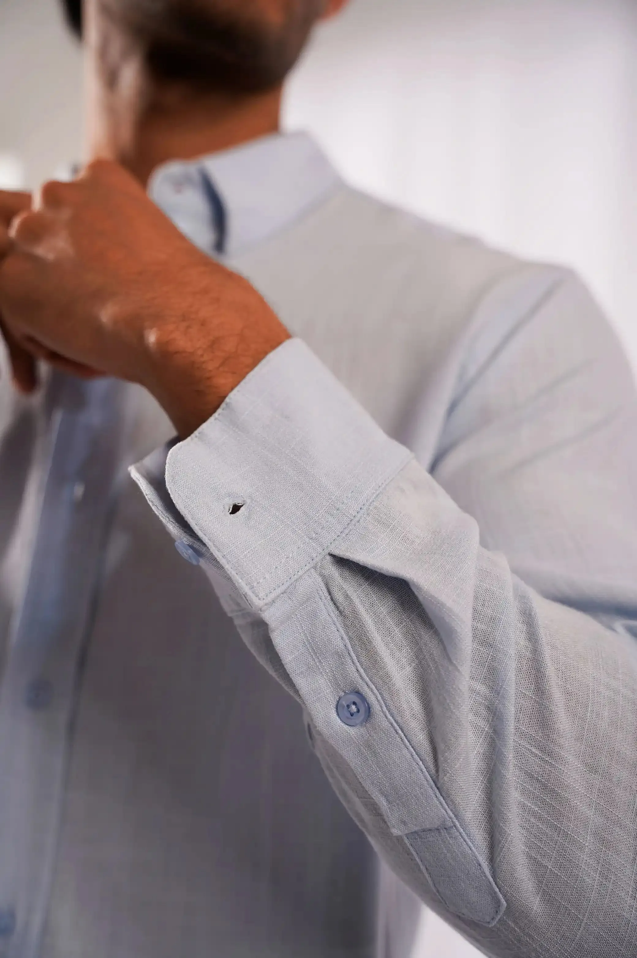 BASIC BUTTON DOWN SHIRT