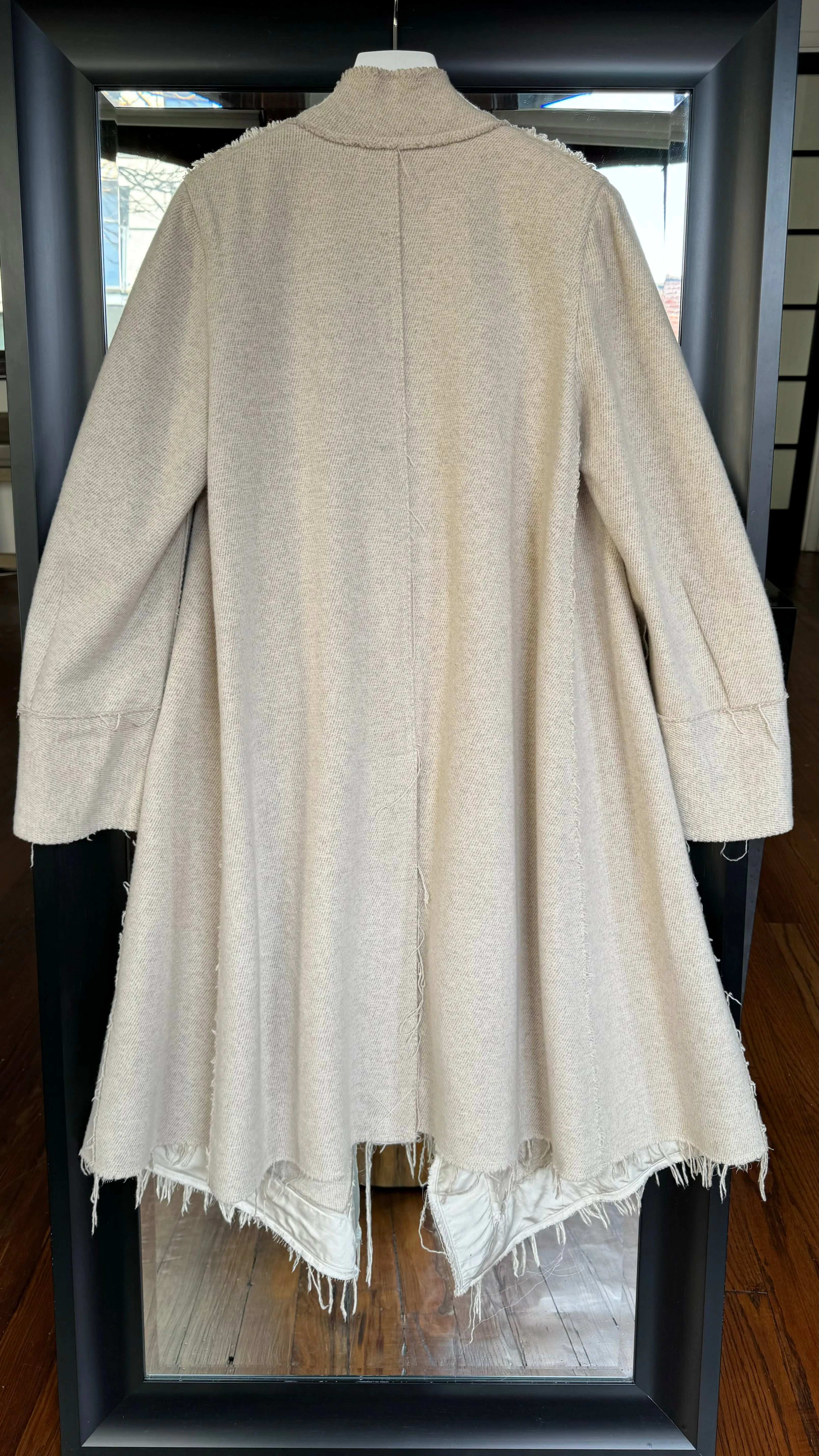 DONNA KARAN Coat