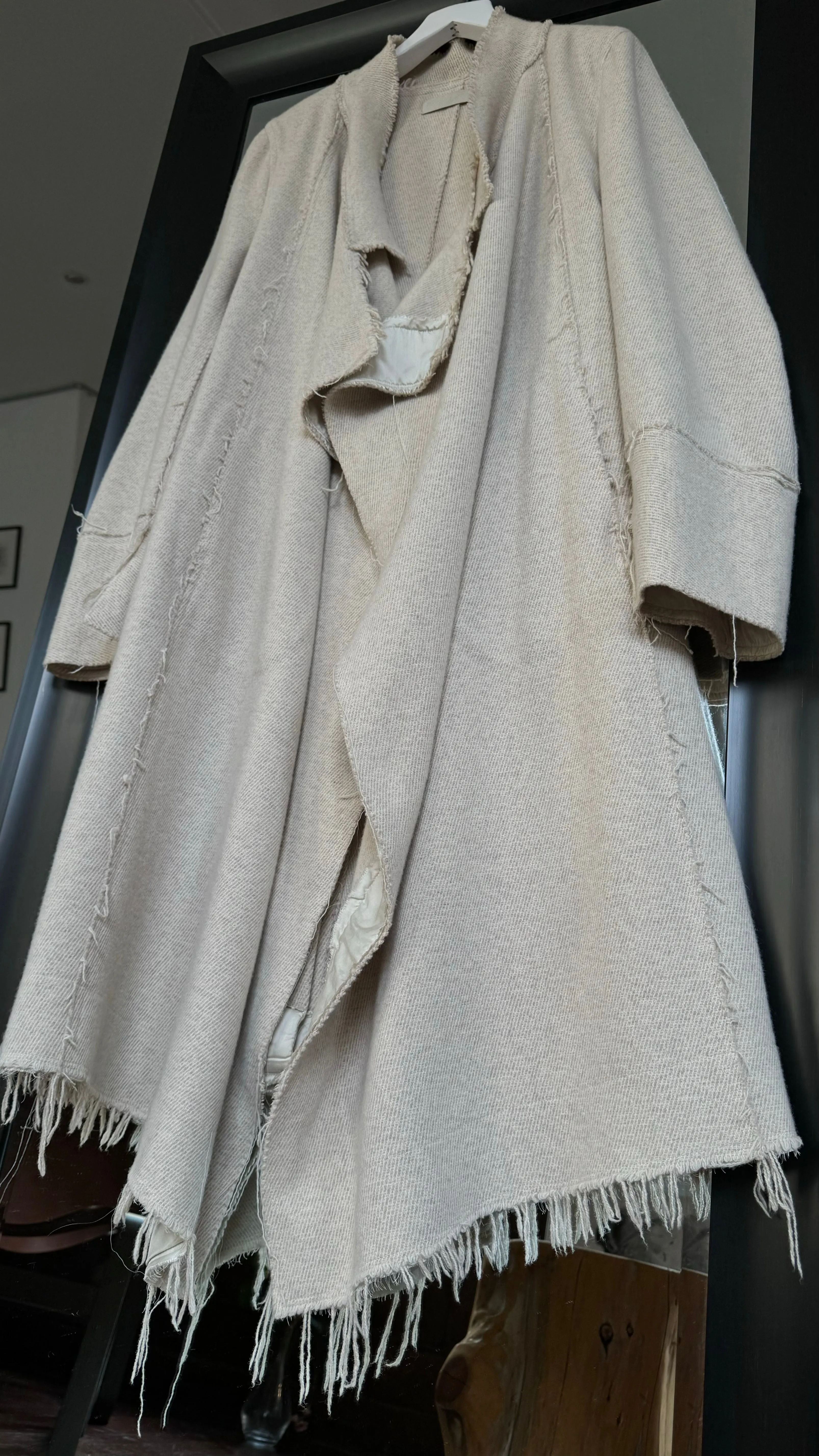 DONNA KARAN Coat