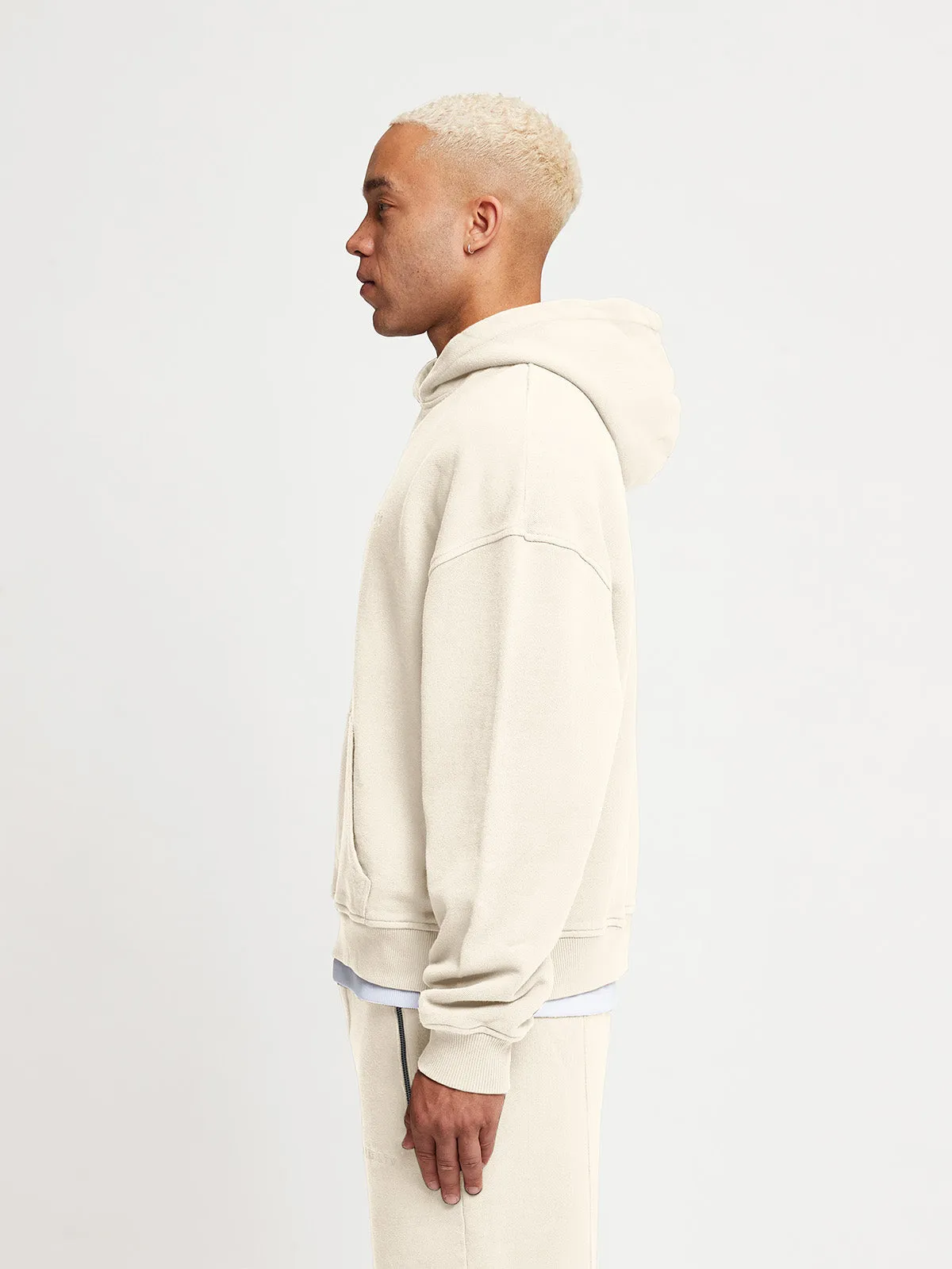 ESSENTIAL HOODIE - CREAM