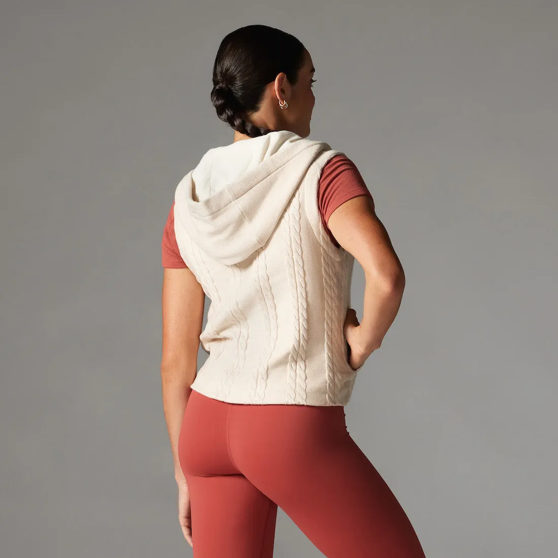 TAVI Peak Sweater Vest