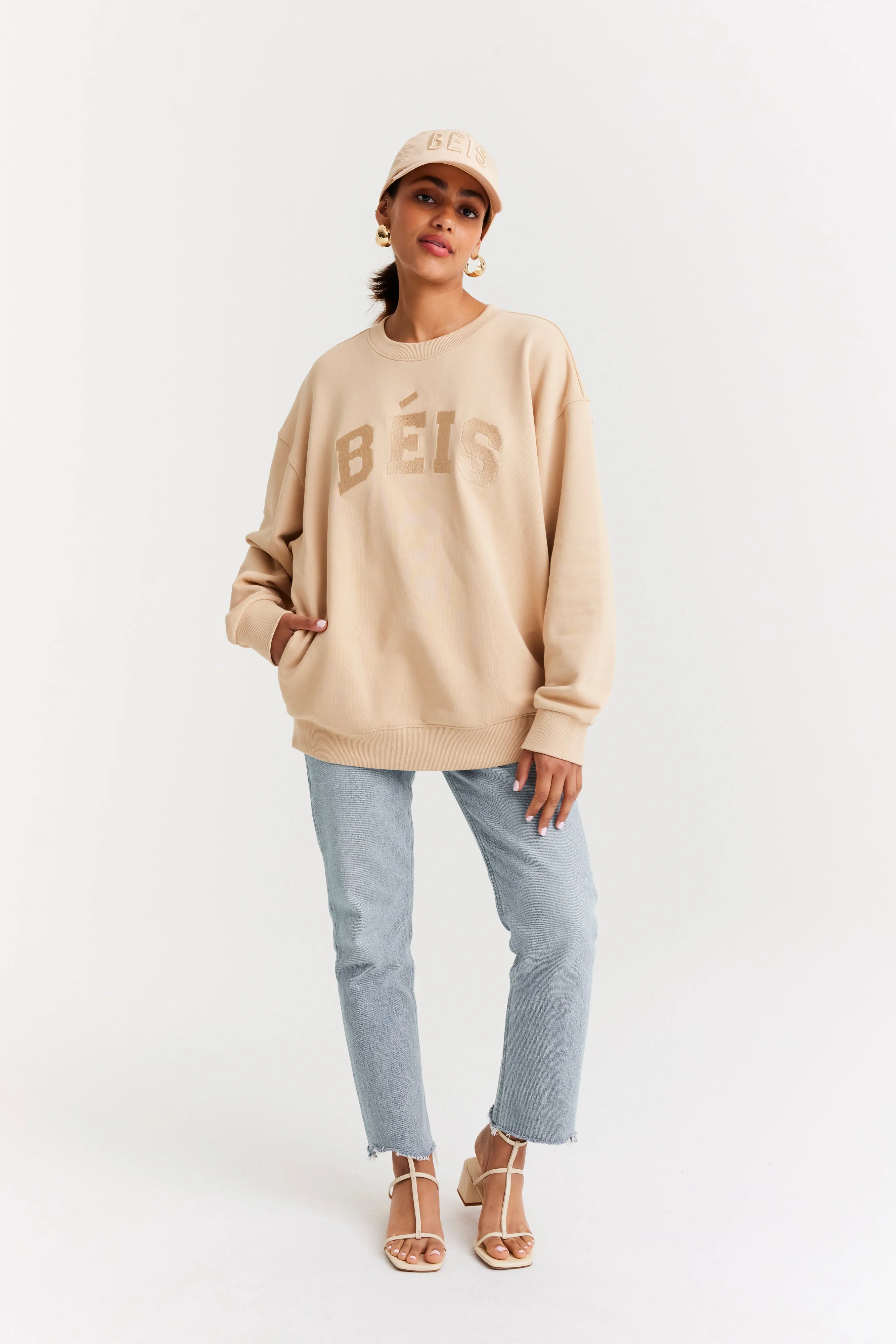 The Sweatshirt in Beige